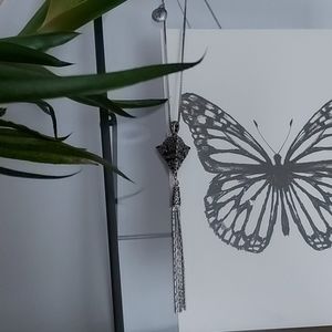 Free with bundle of 2+Caroline Neron necklace